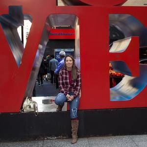 Meet your Posher, Suzanne